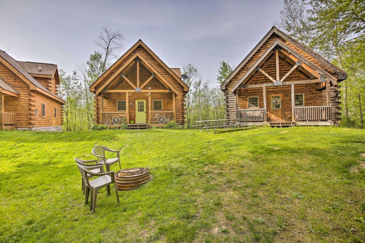 Resort Cabin With Fire Pit Golf, Hike And Play! Rothbury Ngoại thất bức ảnh